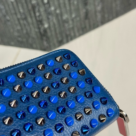 💙Christian Louboutin Panettone Blue Leather Multi Stud Spike Zip Wallet - Picture 14 of 14